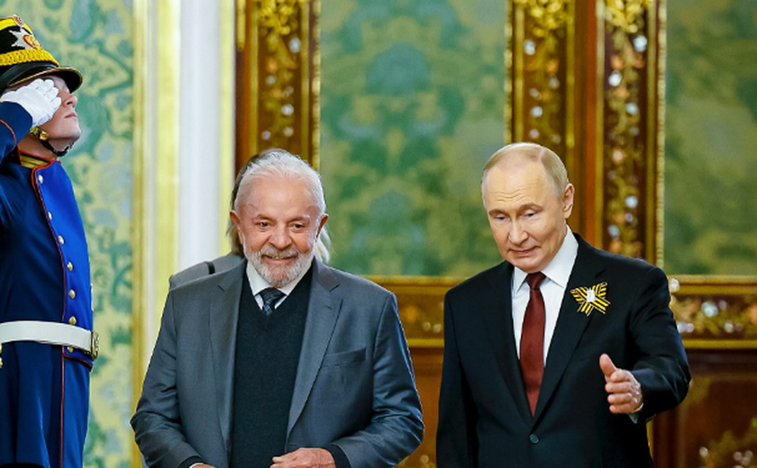 Lula reencontra Putin, critica Trump e assiste a desfile ao lado de ditadores