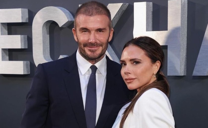 'Foi o período mais difícil para nós', diz Victoria Beckham sobre rumores de traição de David