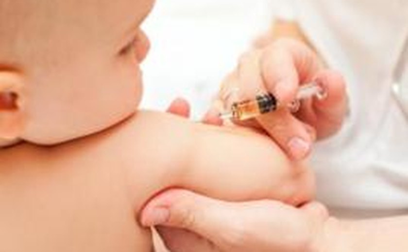 Crianças de seis meses a menores de cinco anos devem ser vacinadas contra o sarampo neste sábado