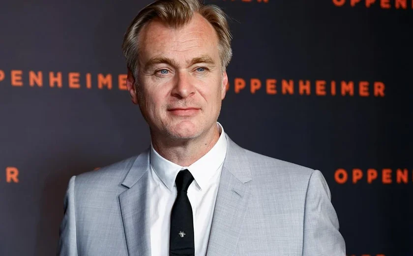 Christopher Nolan ganha prêmio de diretores dos EUA por 'Oppenheimer'