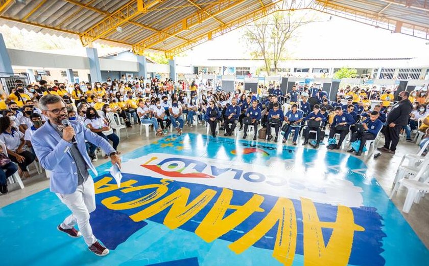 Educação autoriza nova creche CRIA e leva caravana Escola 10 para litoral Norte no governo presente