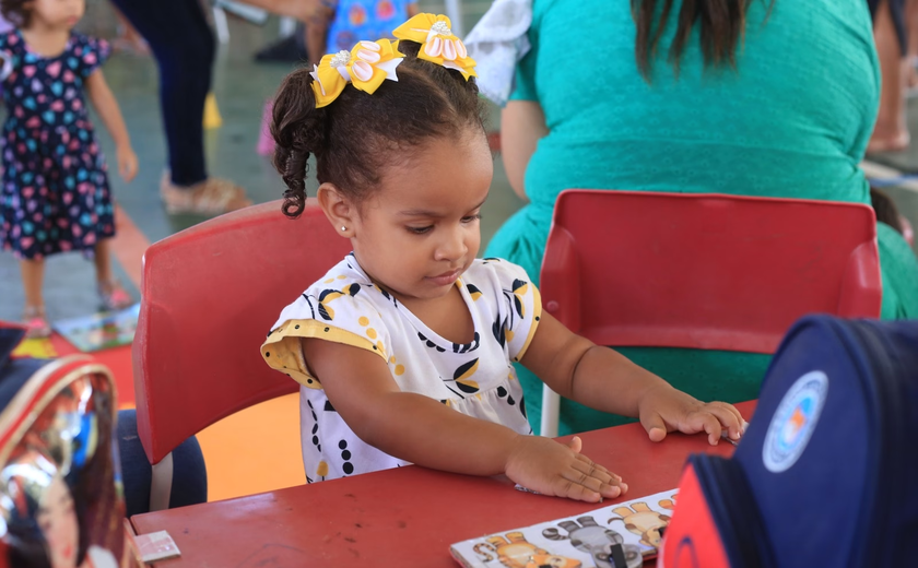 Edição especial do Assistência Com Você celebra Programa Criança Feliz em Penedo