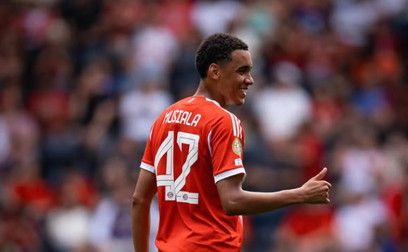 Musiala tem cirurgia bem-sucedida, Müller se despede e Olise renova até 2029 no Bayern