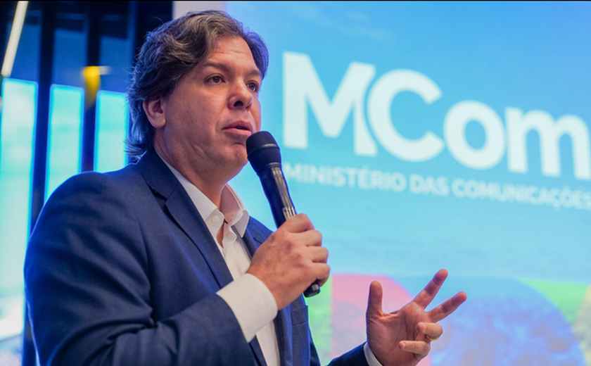 Ministro das Comunicações participa na Câmara de debate sobre regulamentação das redes sociais