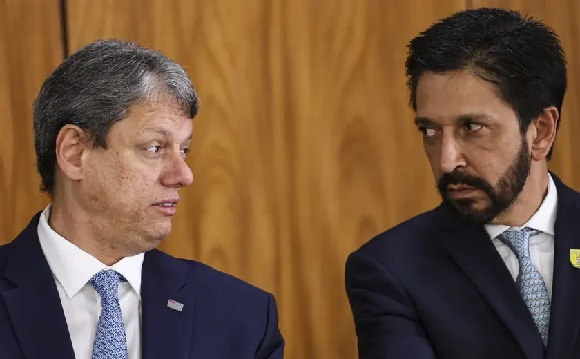 Com Tarcísio e Nunes em trio elétrico e clima pró-Israel, Marcha para Jesus reúne fiéis em SP