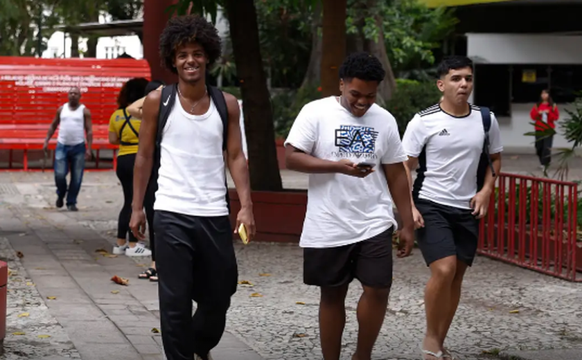 Quatro em cada dez jovens negros já foram excluídos no trabalho