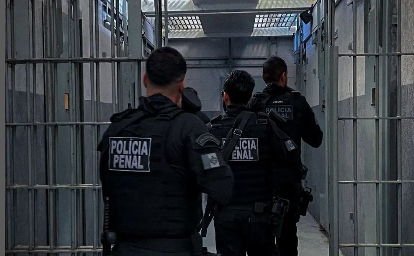 Policiais penais flagram mulheres que tentavam entrar com drogas em unidades prisionais