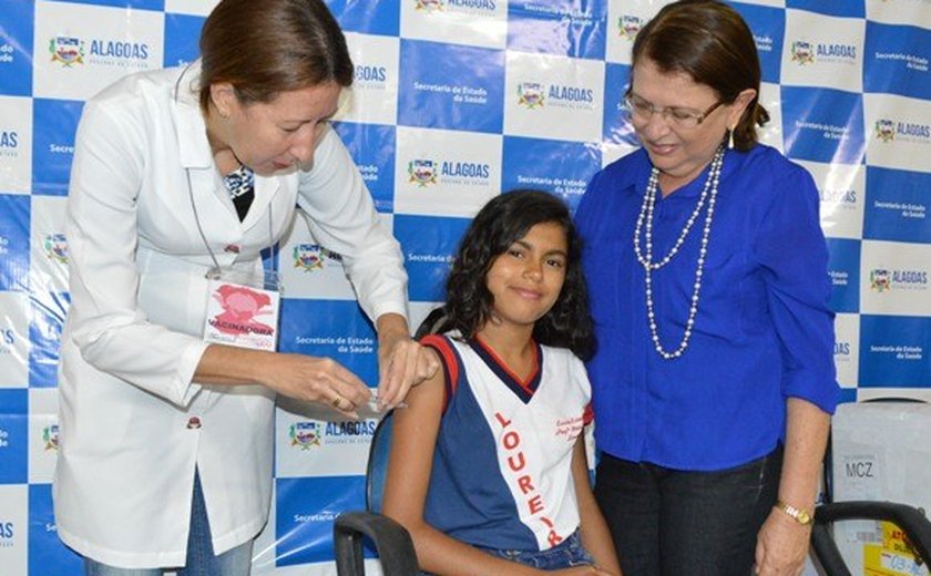 Mais de 79 mil meninas já foram vacinadas contra HPV em Alagoas
