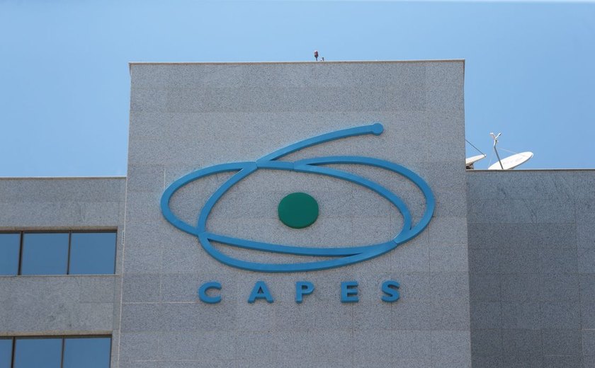 Capes: 96 brasileiros desistiram de doutorado sanduíche nos EUA