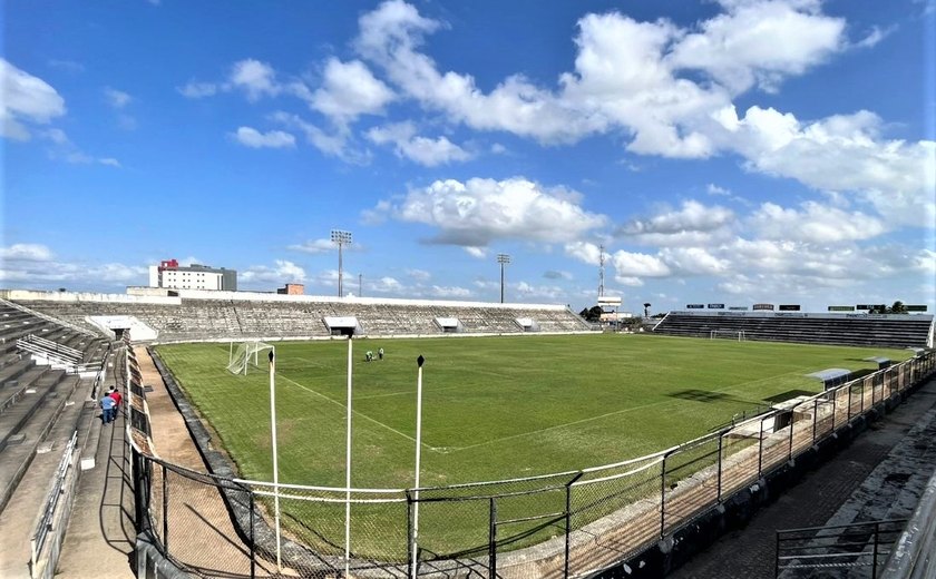 Prefeito Luciano Barbosa autoriza modernização da iluminação do Municipal de Arapiraca