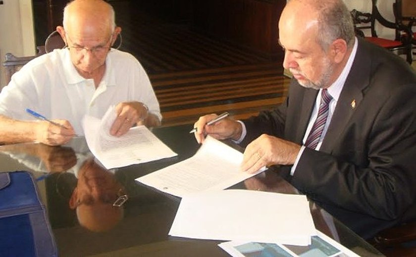 Governo renova parceria com o Instituto Histórico e Geográfico de Alagoas