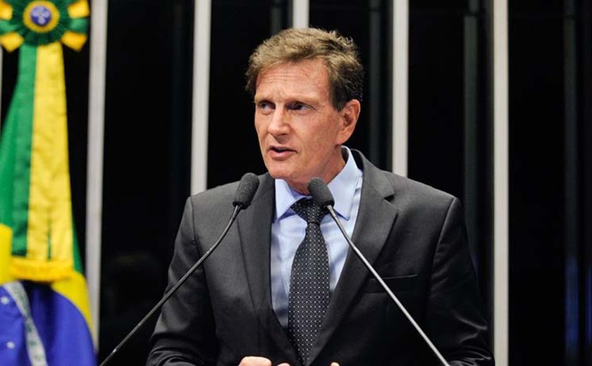 Correção: MP do Rio processa Crivella por violar princípio do Estado laico