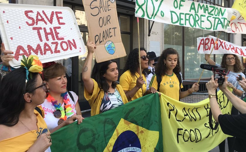Manifestantes exigem fim dos combustíveis fósseis às vésperas da Semana do Clima em NY