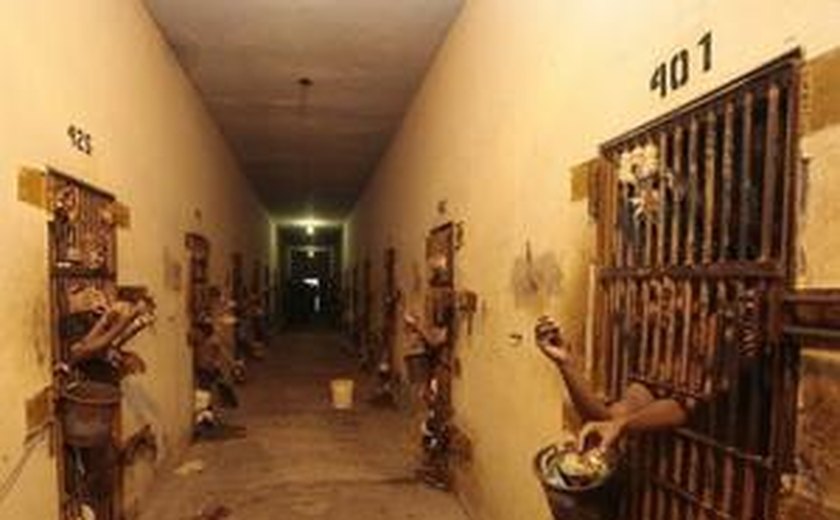 26 presos fogem de presídio no AC; polícia investiga relação com fuga no Paraguai