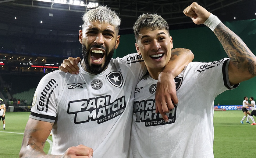 Botafogo derrota Palmeiras, cala Allianz Parque e retoma liderança do Brasileirão