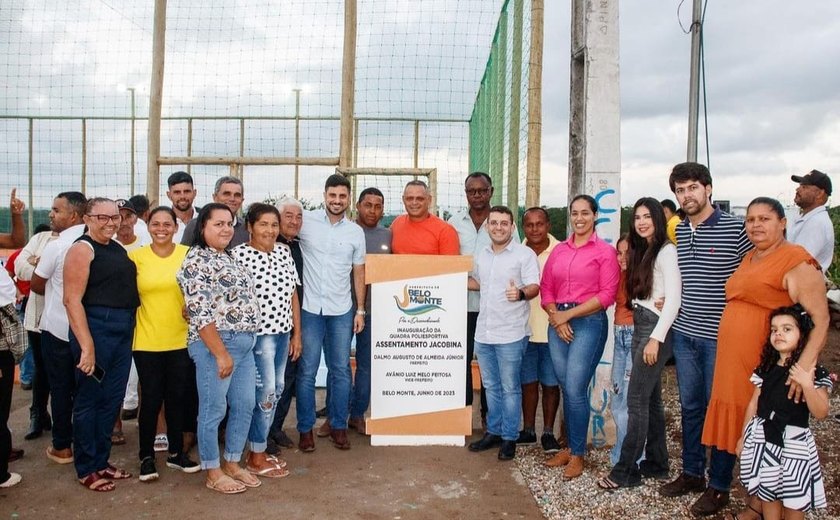 Prefeito Dalminho inaugura quadra poliesportiva no assentamento Jacobina, em Belo Monte