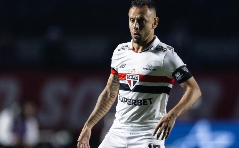 Rafinha esfria renovação de contrato com o São Paulo e se aproxima de retorno ao Coritiba