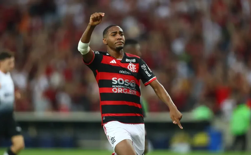 Flamengo afasta crise com vitória de 2 a 0 contra Timão no Brasileiro