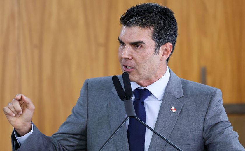 Avião com governador do Pará faz pouso de emergência em Tucuruí