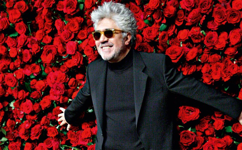 À espera de ‘Mães Paralelas’, Netflix libera 11 filmes de Almodóvar