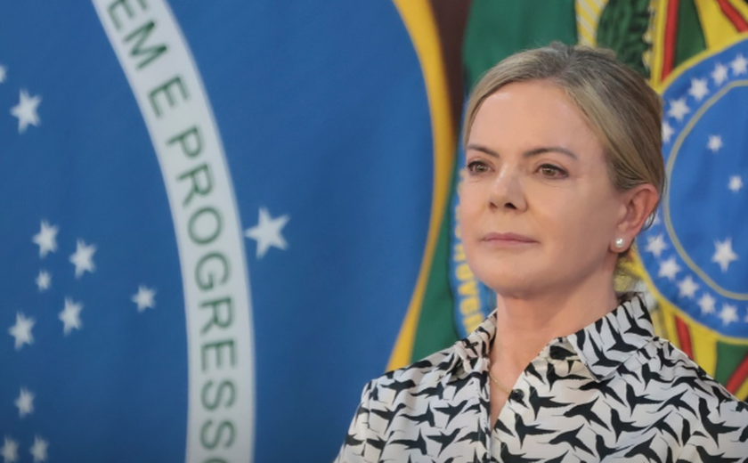 Gleisi diz que Tarcísio 'não tem condições' de ser presidente