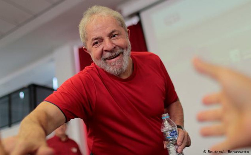 Justiça manda soltar Lula