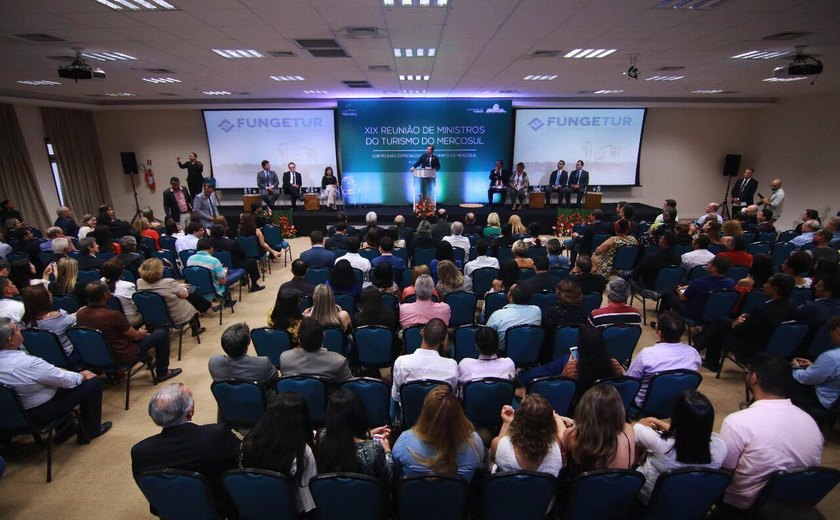 Cúpula do turismo do Mercosul se reúne pela primeira vez em Alagoas, sob coordenação do ministro Marx Beltrão