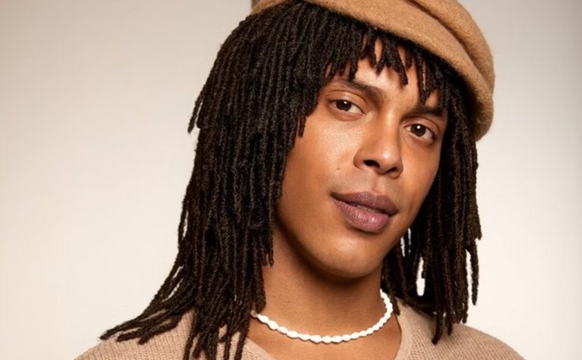 Ator Raphael Elias viverá Djavan no musical ‘Vidas Prá Contar’