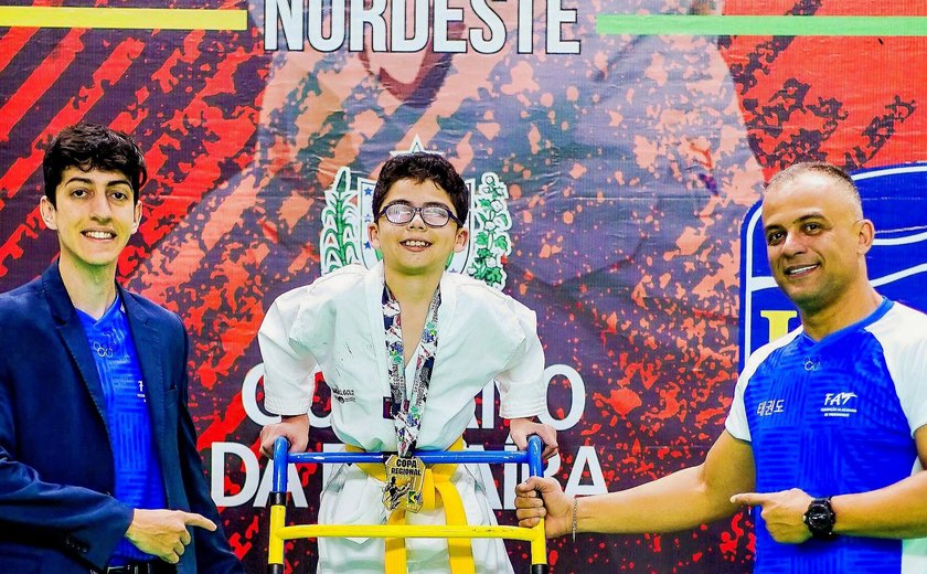 Superação: Aluno da Rede Municipal de Ensino conquista medalha de ouro no Campeonato Norte-Nordeste de Taekwondo