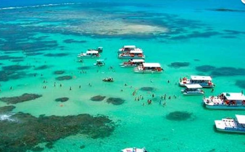 Maragogi irá lançar edital para legalizar a exploração comercial das galés, através dos passeios de catamarã