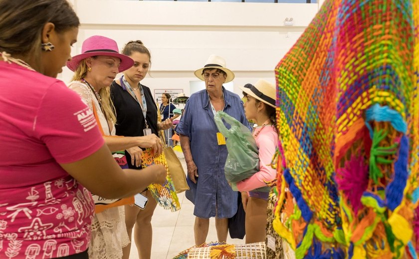 Artesãos alagoanos comercializam mais de R$ 21 mil em produtos durante temporada de cruzeiros