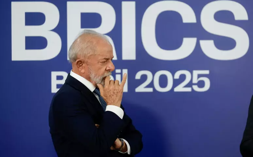 Trump ameaça países alinhados ao Brics com tarifa extra de 10%