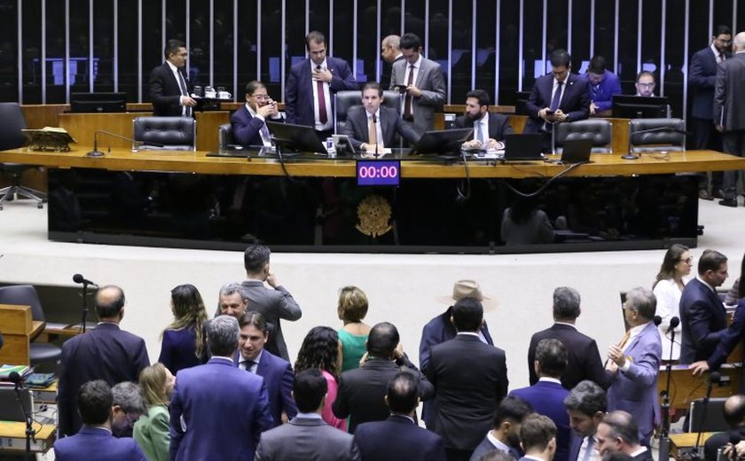 Câmara aprova projeto que reformula a Lei de Concessões Públicas
