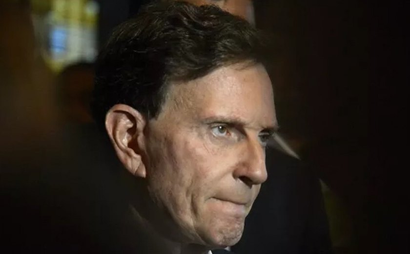 Justiça do Rio acata decisão de Gilmar Mendes e solta Crivella
