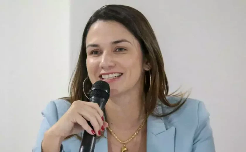 Michelle Ramalho será 1ª mulher a chefiar uma delegação do futebol feminino em olimpíada