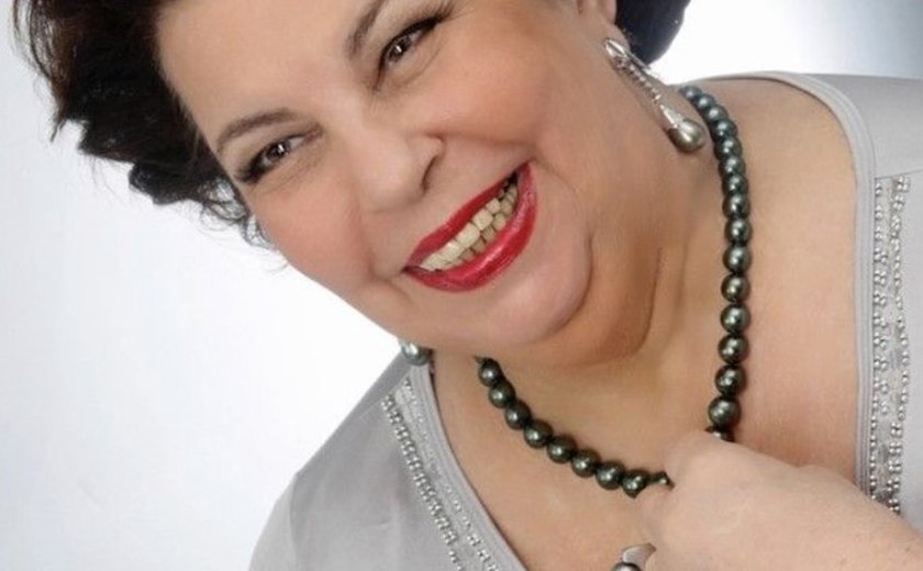 Velório de Nana Caymmi será nesta sexta-feira, 2, no Theatro Municipal do Rio
