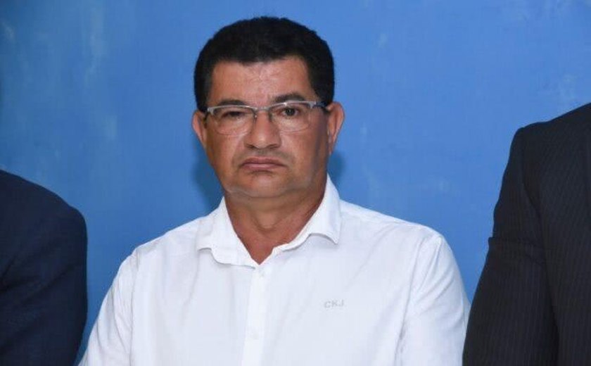 MP orienta que prefeito de Porto Real do Colégio não faça uso das redes sociais da prefeitura para fazer promoção pessoal