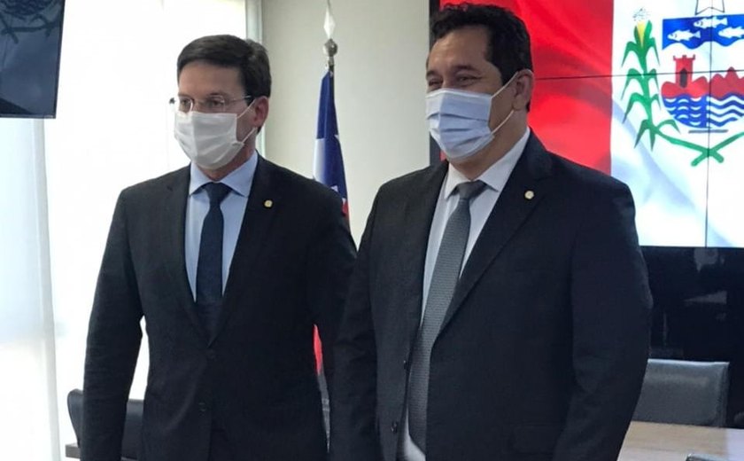 Severino Pessoa se reúne com ministro João Roma e assegura investimentos sociais para AL