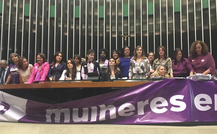 Rosinha da Adefal vai apresentar nova emenda à PEC da Reforma da Previdência para proteger as mulheres