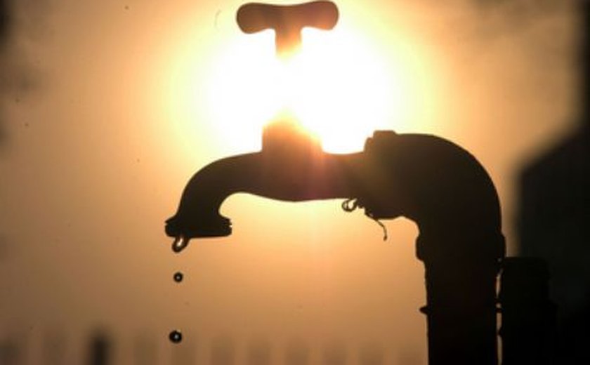 Cinco municípios do Sertão ficarão sem água por dois dias