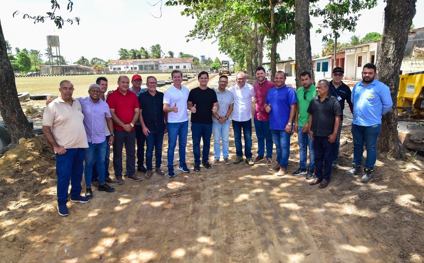 Prefeito Marcelo Beltrão, Deputado Marx Beltrão e Codevasf definem em reunião início da pavimentação asfáltica no município