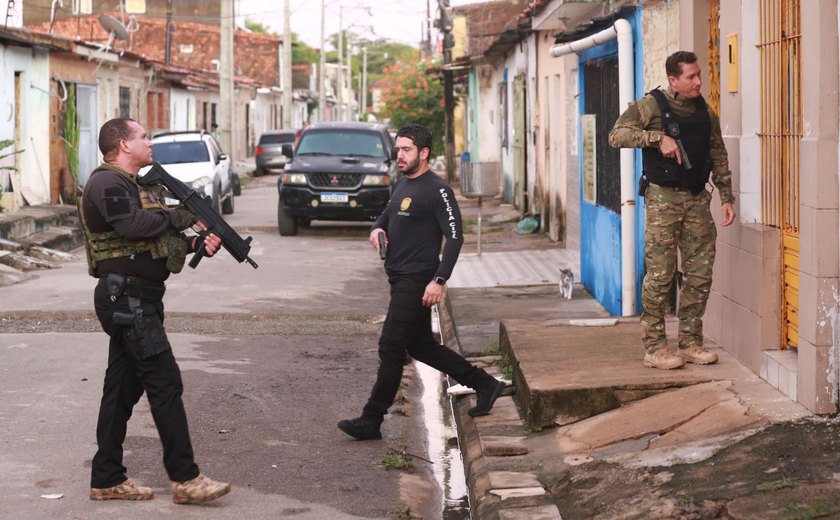 Três criminosos são presos durante operação da Polícia Civil em Maceió, nesta sexta-feira