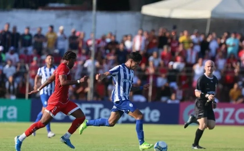 Penedense vence o CSA por 2 a 0 e termina a 1ª fase na liderança do Campeonato Alagoano