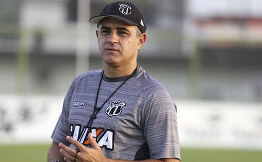 Chamusca não resiste a péssimo início de Brasileirão e é demitido no Ceará