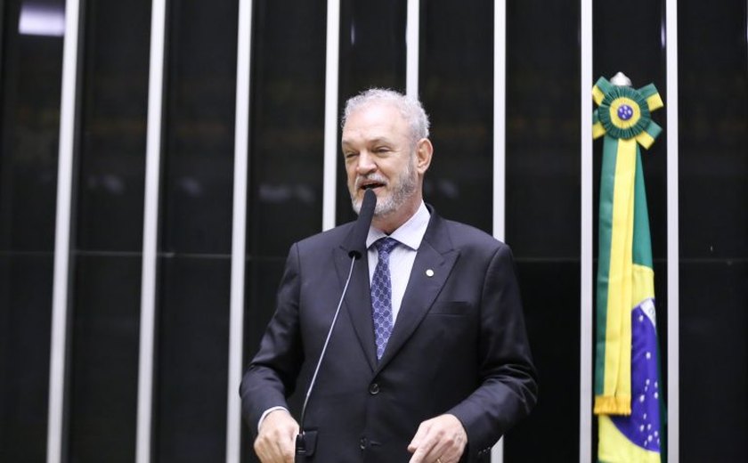 Comissão aprova diretrizes para ressocializar trabalhadoras domésticas resgatadas