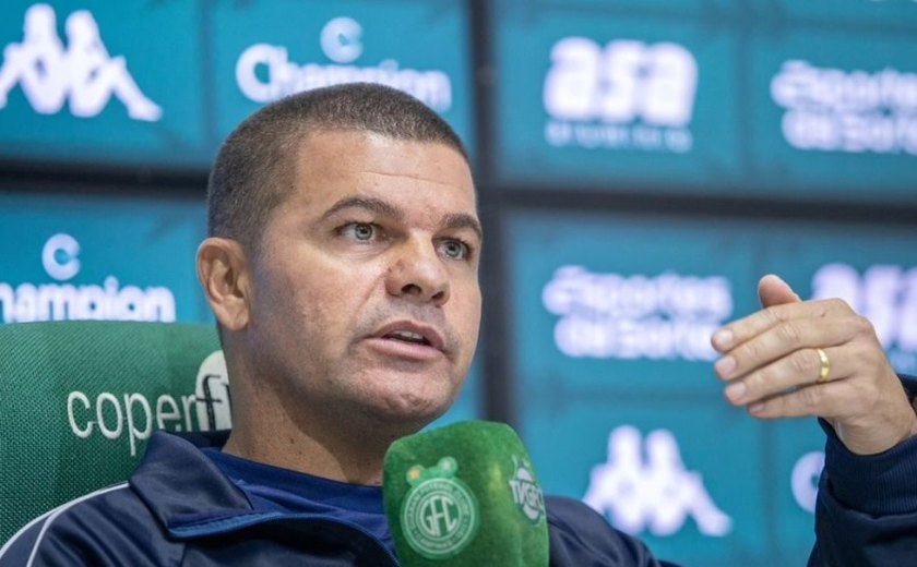 Sem Régis e Isaque, técnico 'quebra cabeça' para escalar meio-campo do Guarani