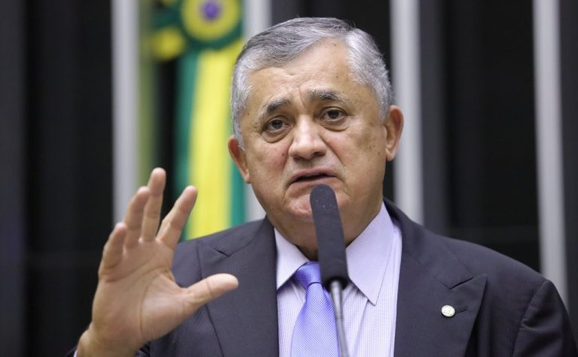José Guimarães: Mais importante que a inclusão da carne na tributária é o que fizemos pelo País
