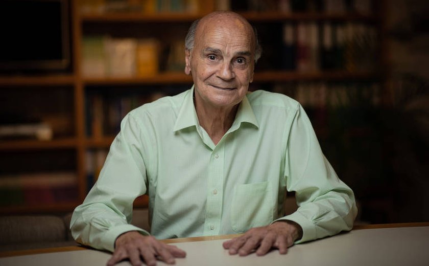 Dráuzio Varella aciona MP contra Meta por fake news em vídeos com seu nome e imagem nas redes: 'não estão nem aí'
