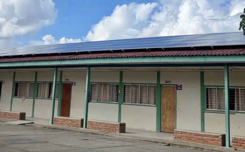 Prefeitura de Branquinha instala sistema de energia solar nas escolas