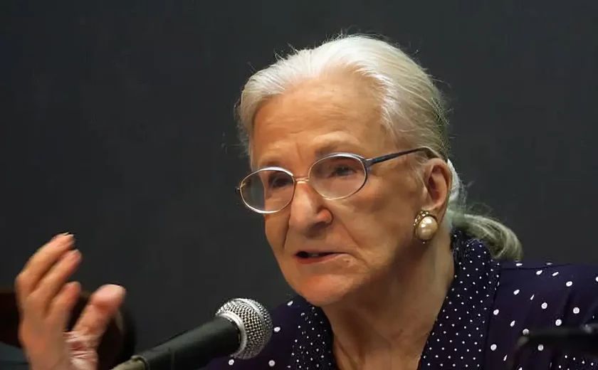 Peça que brinca com fama de má de Barbara Heliodora vira filme e reforça legado da temida crítica teatral